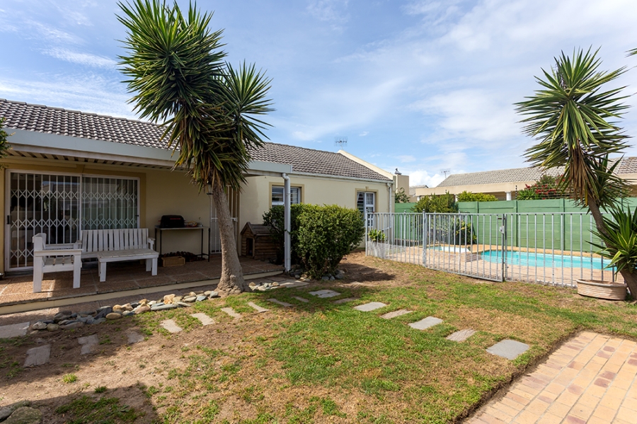 To Let 3 Bedroom Property for Rent in Sunningdale Western Cape